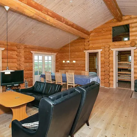 10 Person In Frostrup-by Traum Frostrup